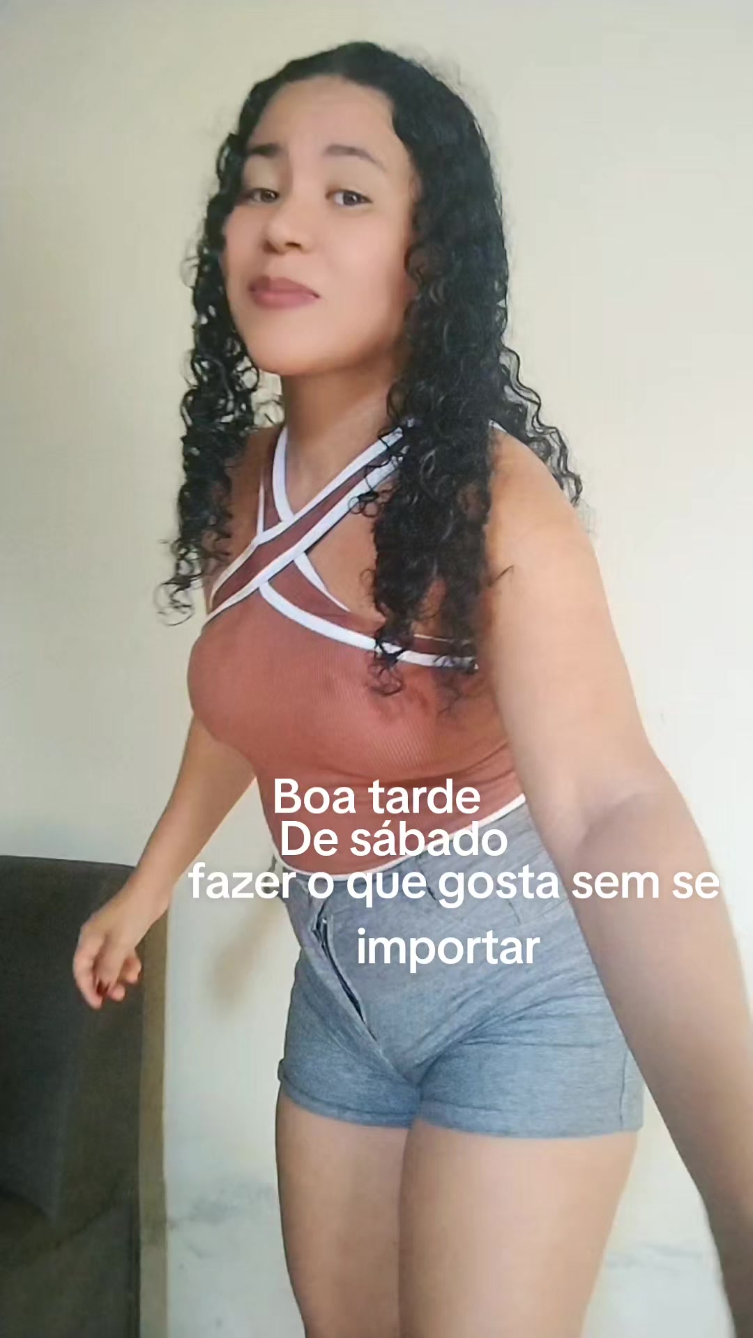@Cristiane cristal 123