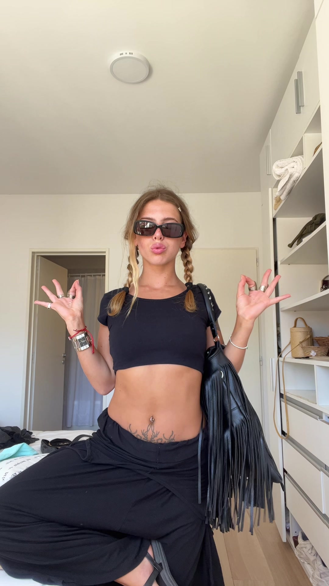 @Ana