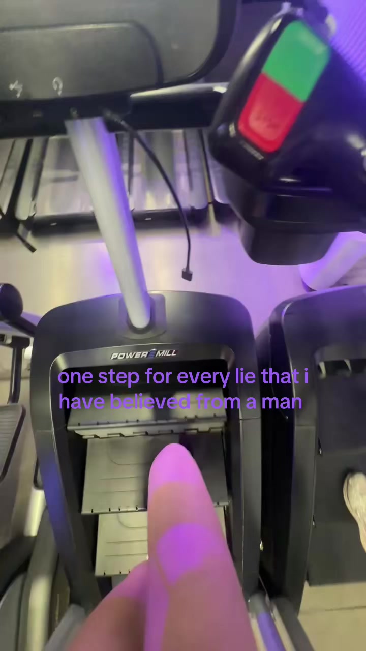 @👤