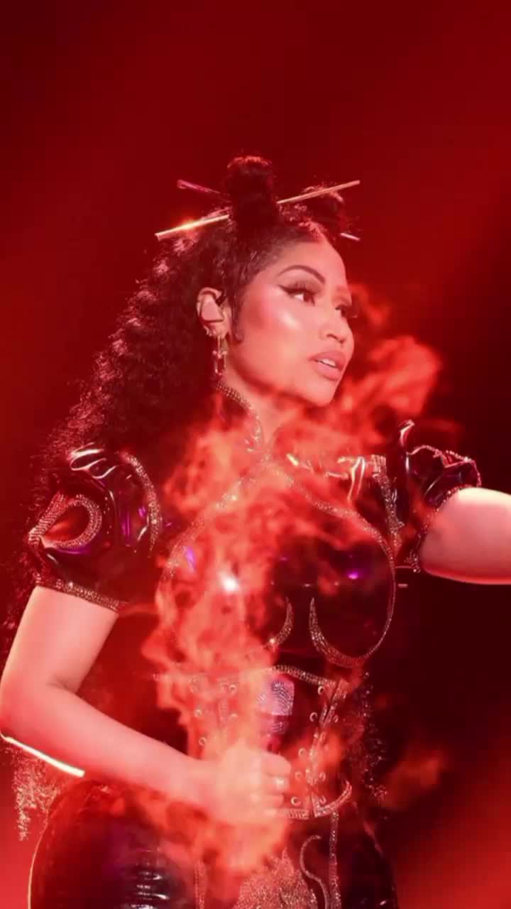 @Pinkfridayy2