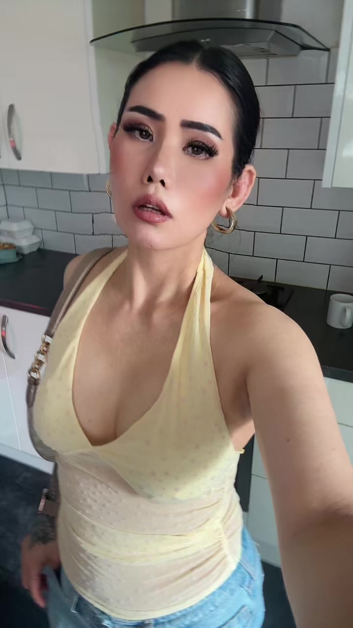 @Amira limbu🇬🇧🇳🇵