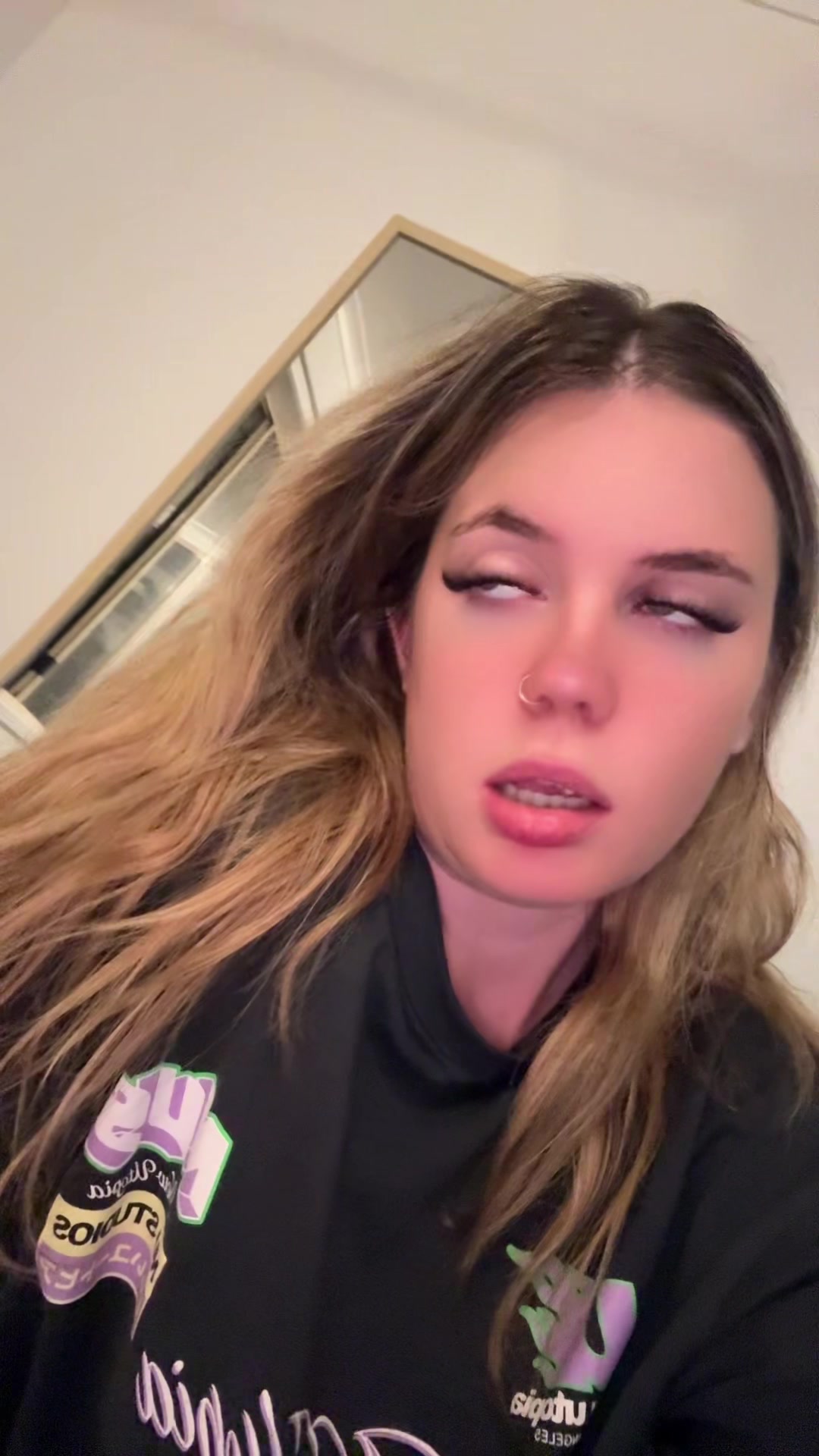 @Em𑣲