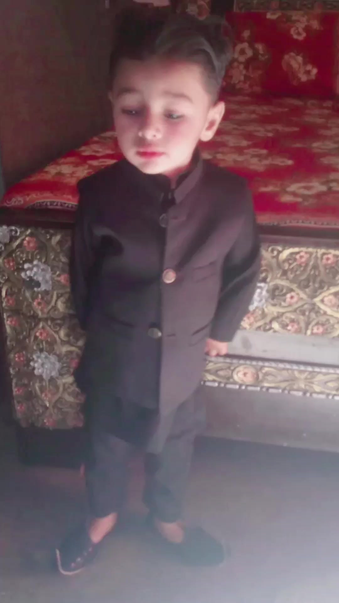 @LadlaBaloch313bv
