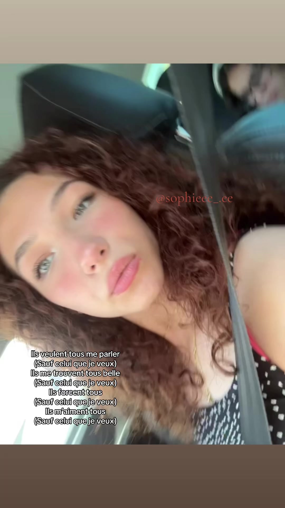 @sophieee_.ee