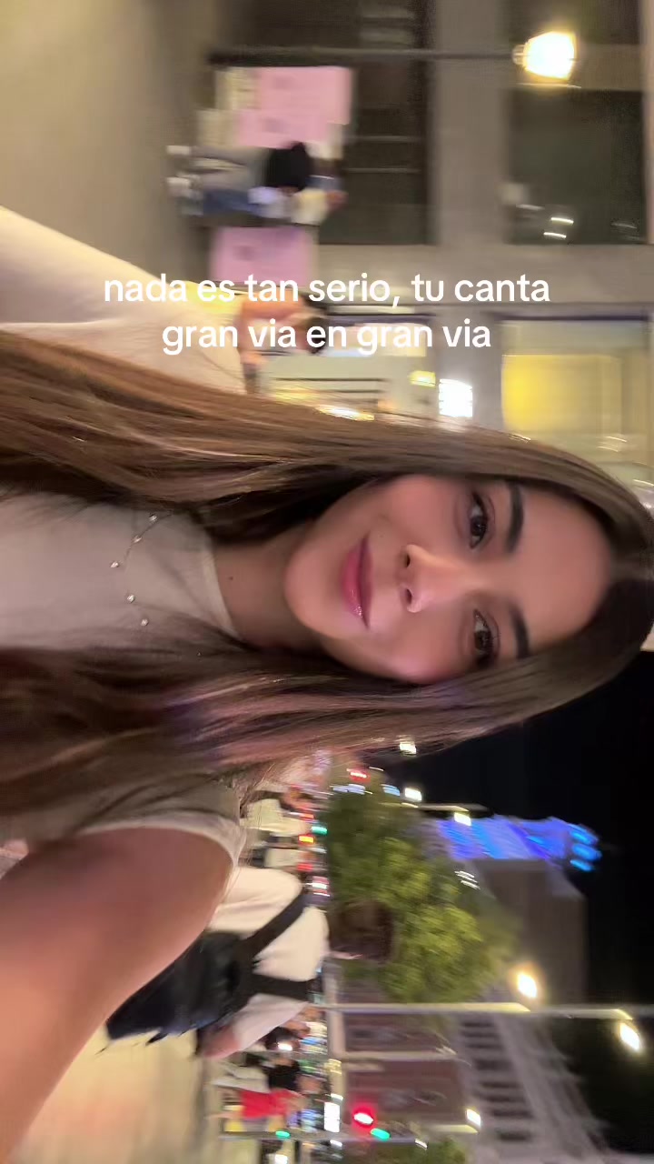 @adrianaleivaac