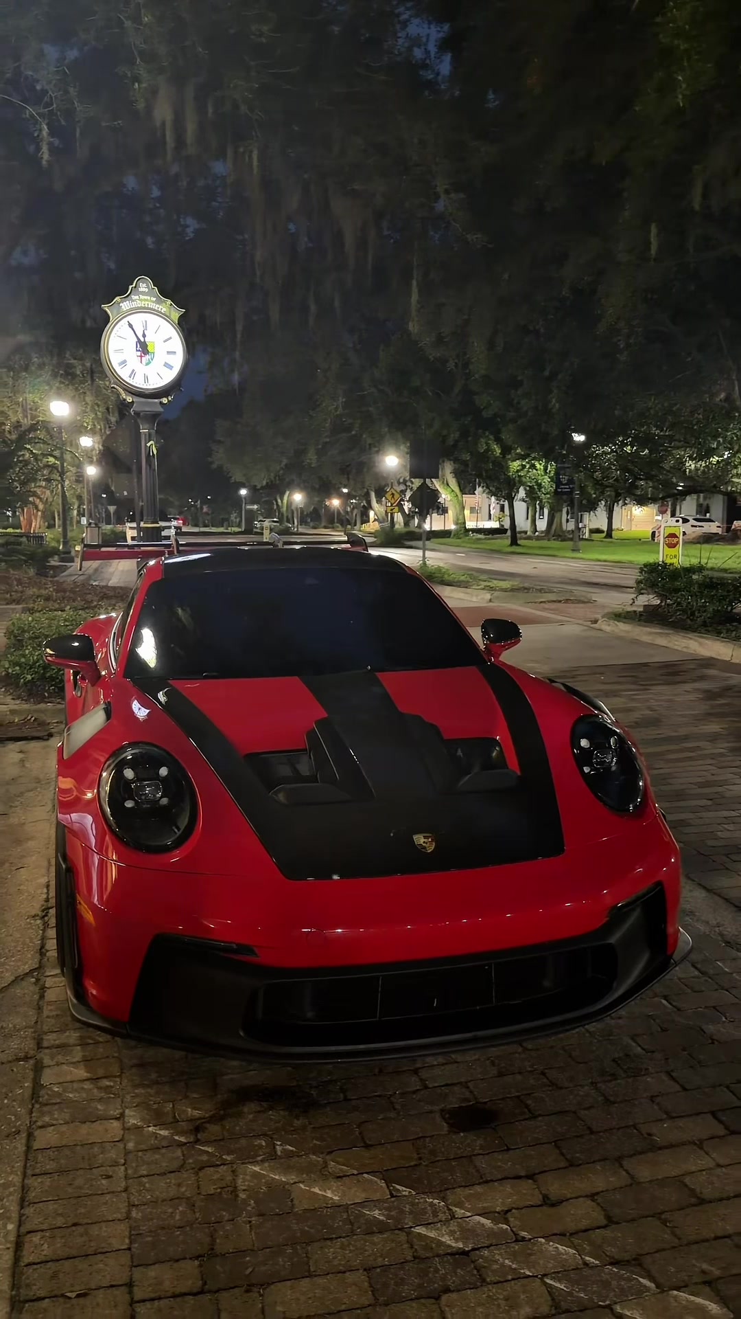@supercarvicky