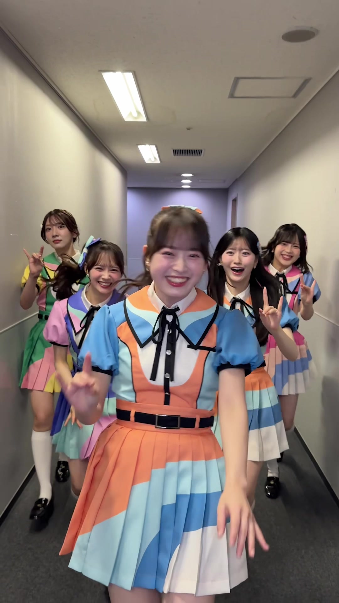 @AKB48