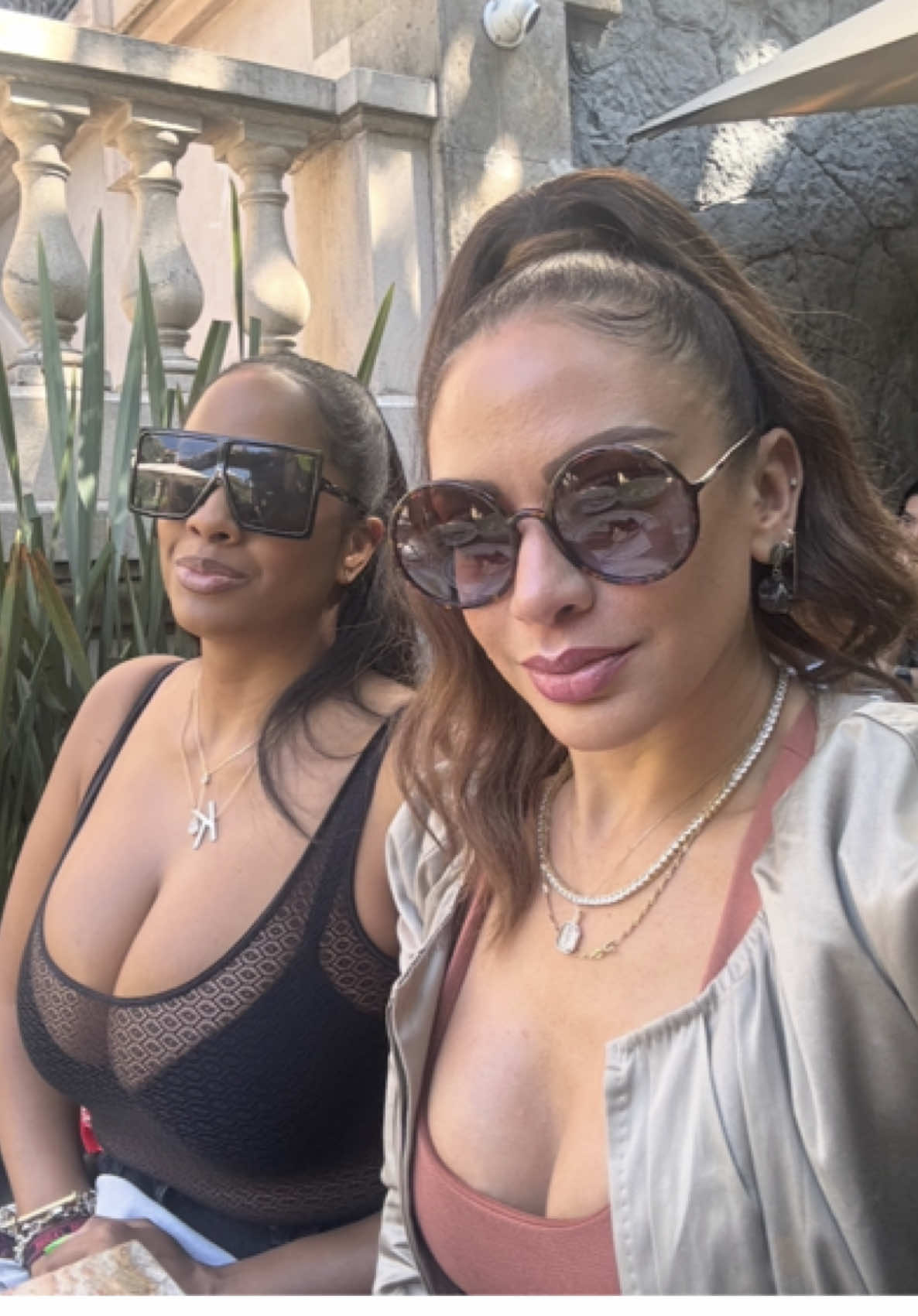 @Caviar & Wings Podcast