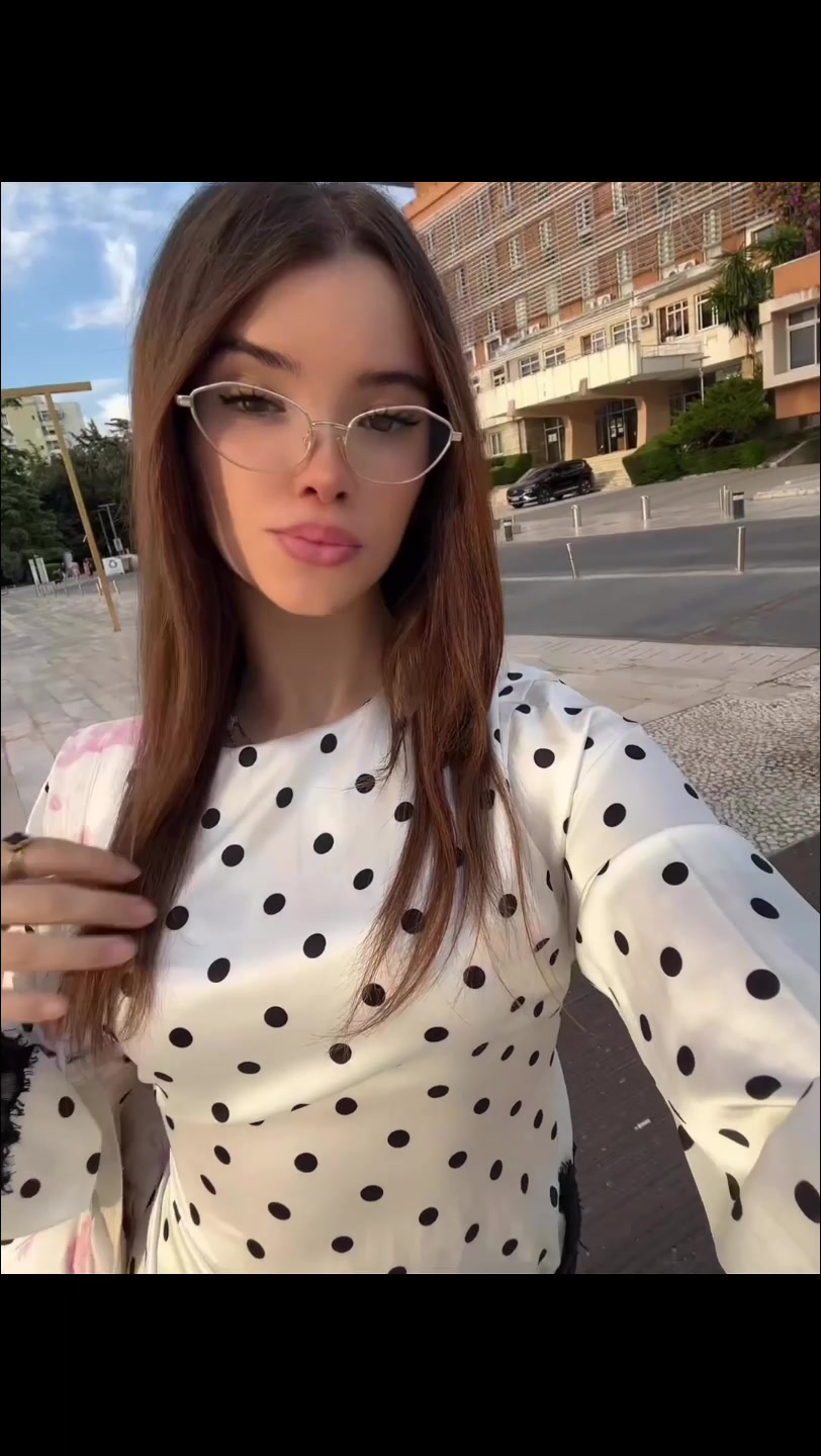 @urfavww.brunette