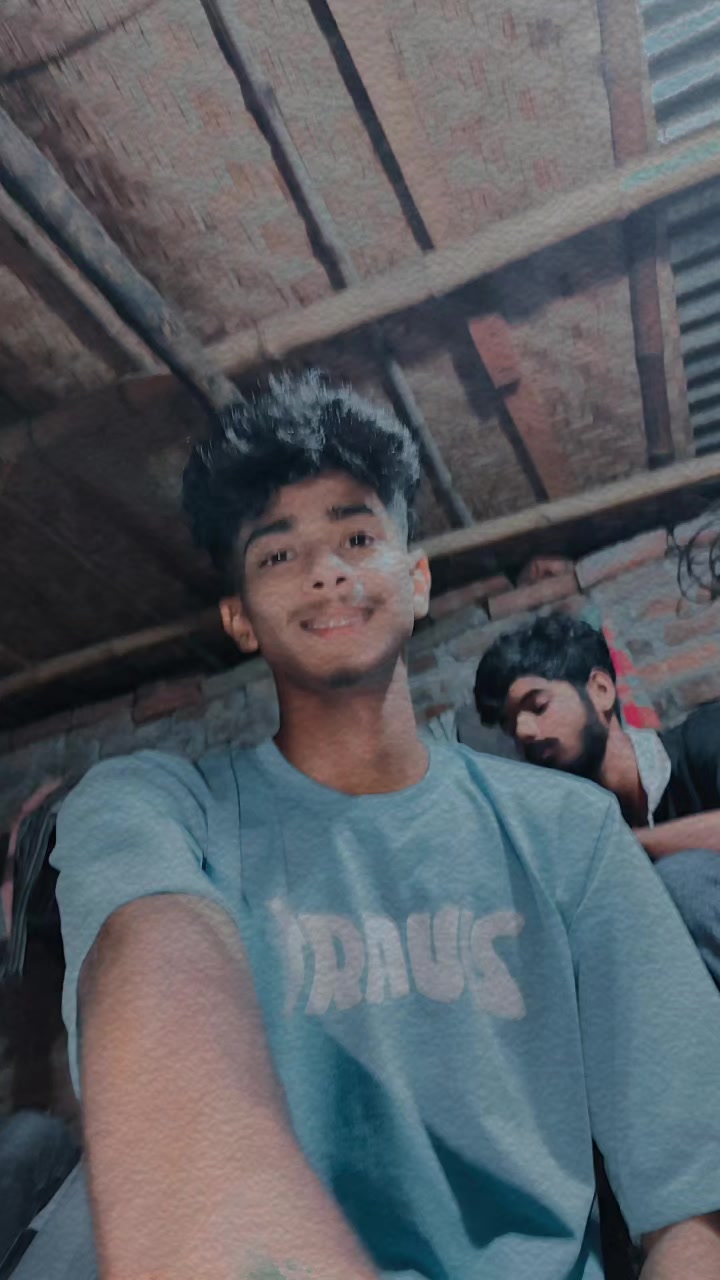 @,,😊লাকি ভাই🤭🥴