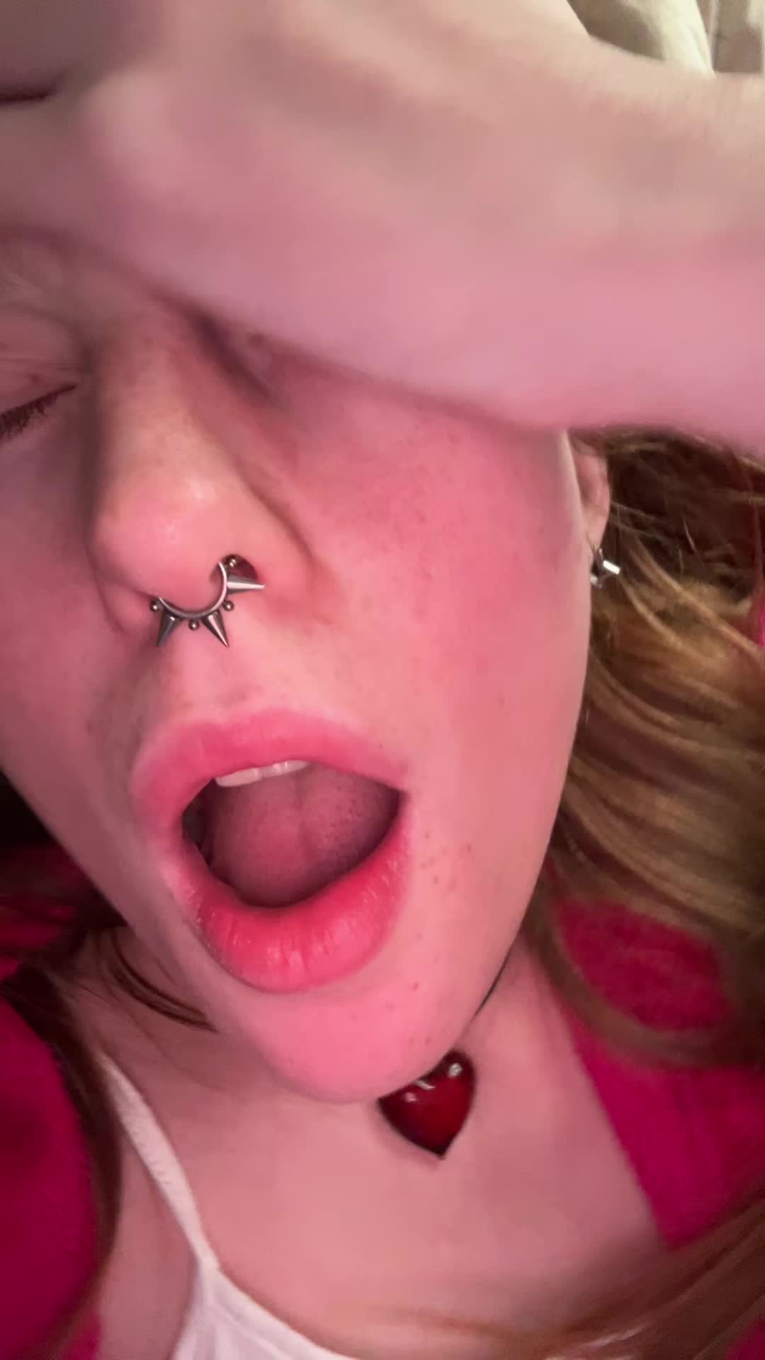 @Iheartgummiwormz