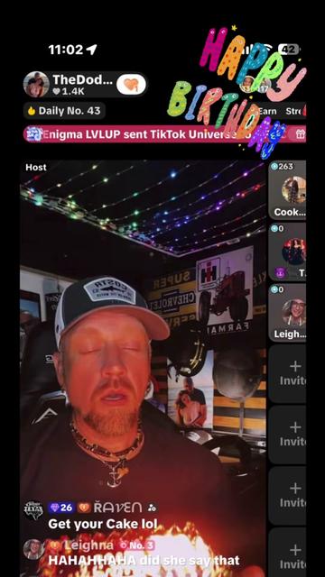 @Leighna Queen of Trolls 🧌