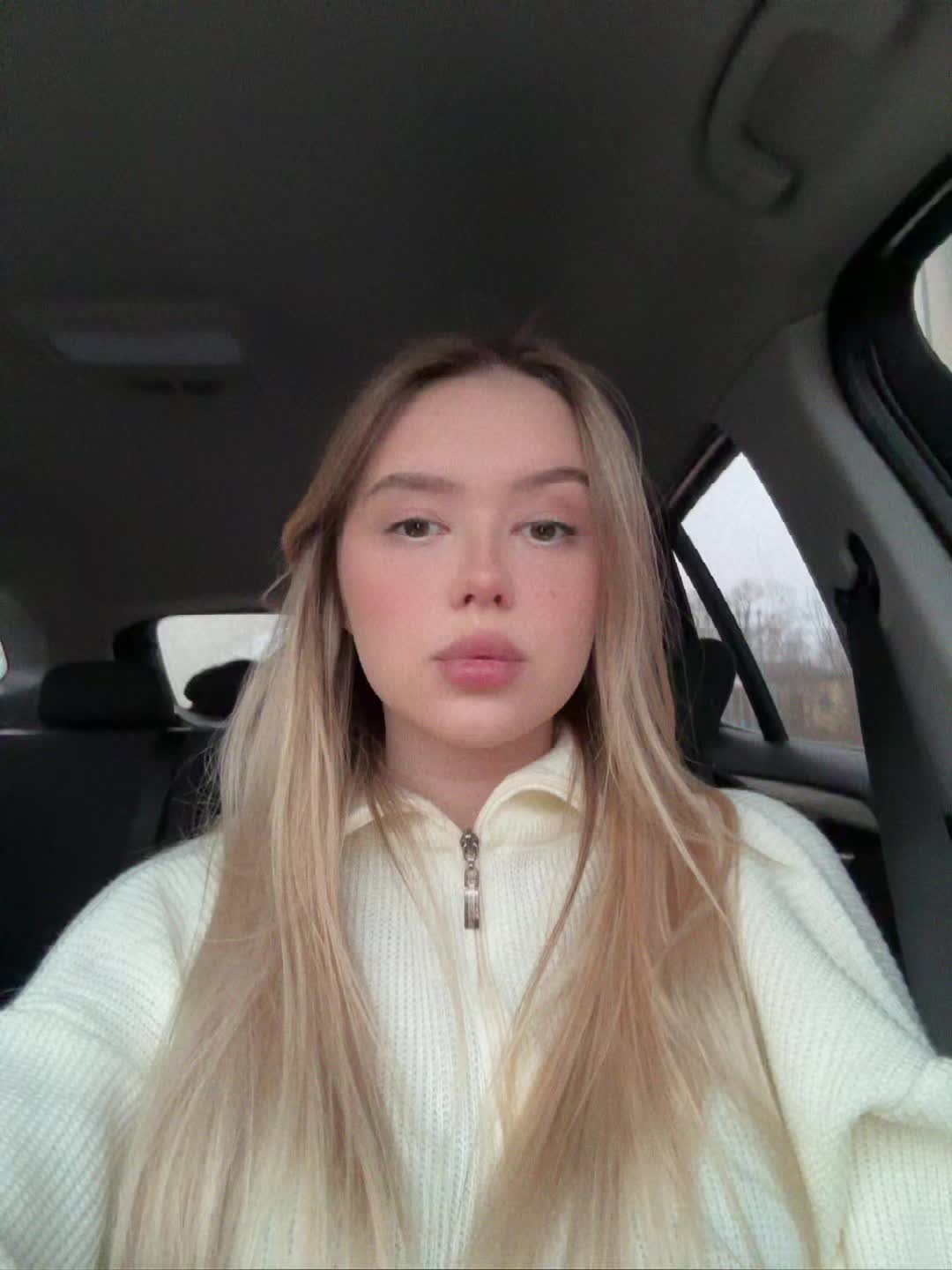 @Тюша