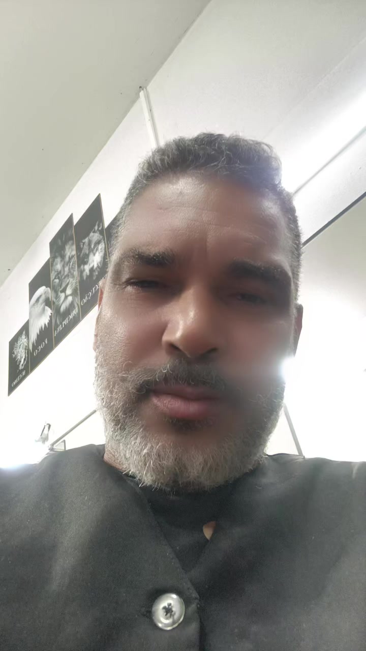 @vassouras