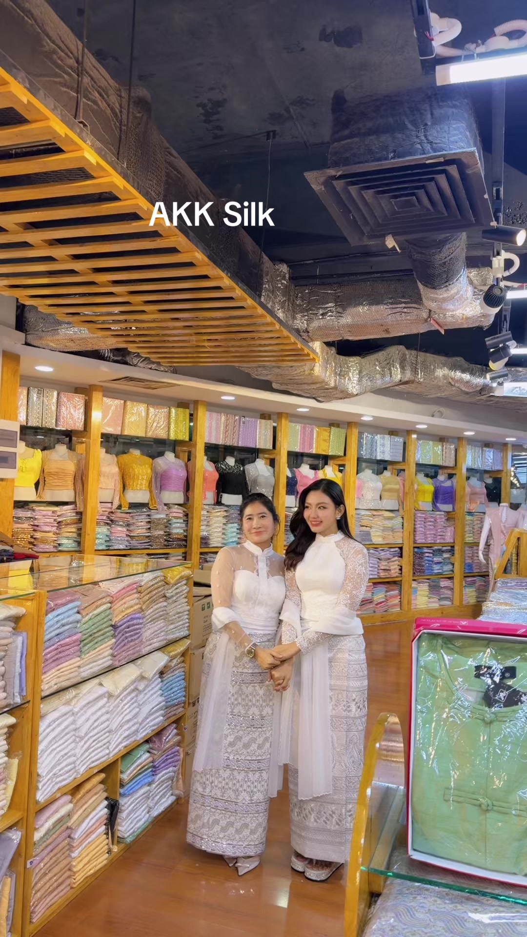 @Akk Silk (official account)