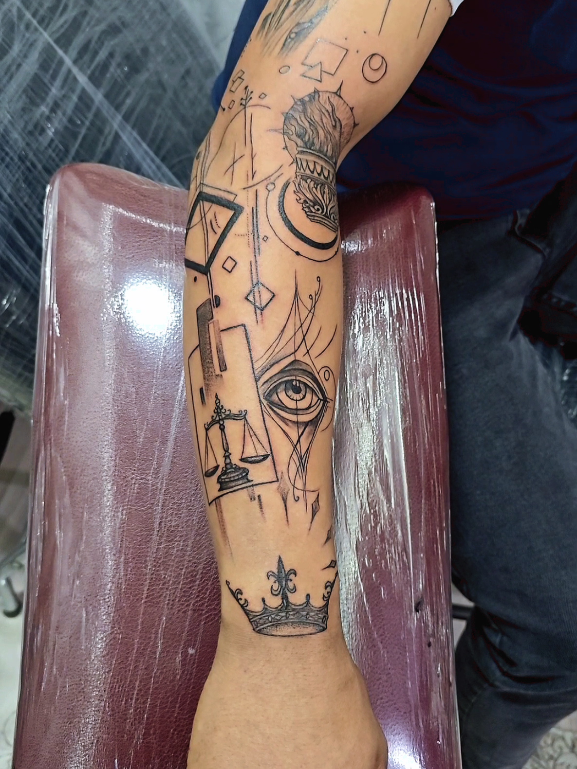 @Blacktattoo_studio