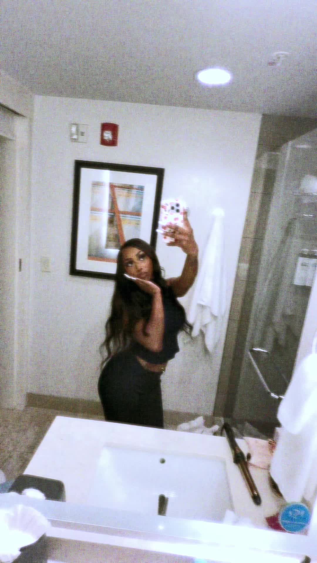 @danaisa🤎