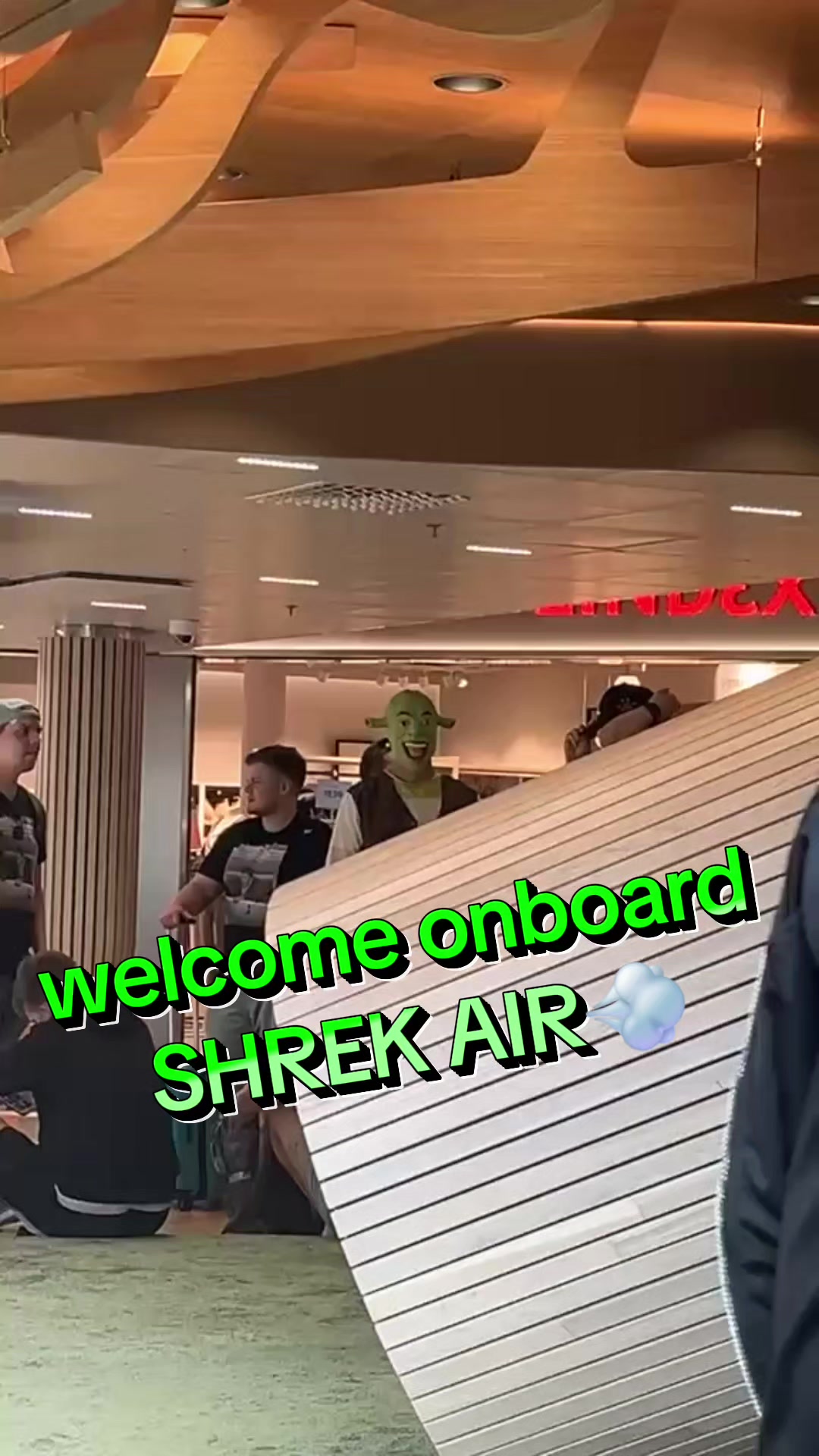 @Çêlïñê Çåmårð🇫🇮✈️