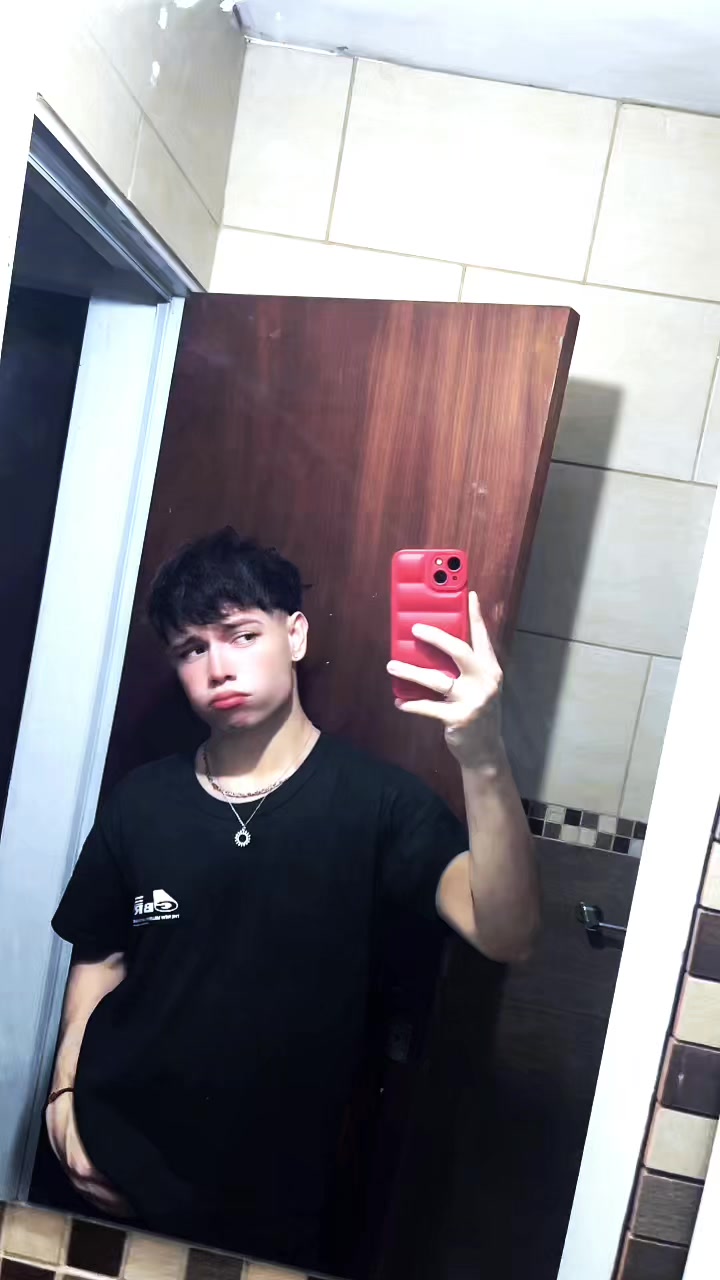 @𝑀𝑎𝑥i𝑖 coronel🦁
