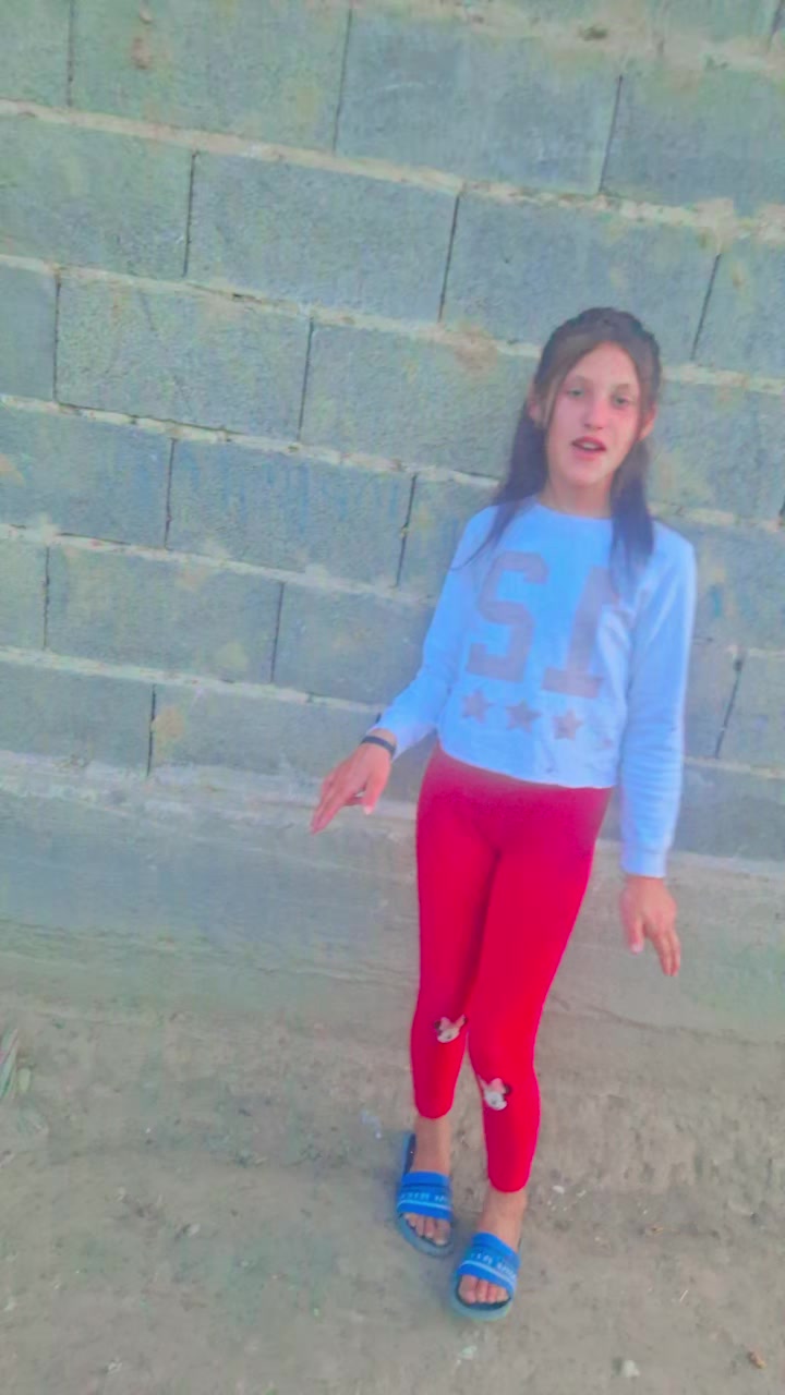 @13Erzsike Lakatos