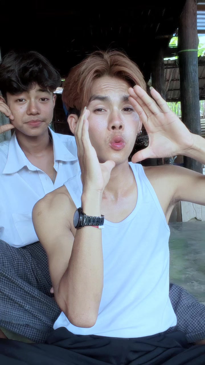 @🍉ကိုပြည့်🤪
