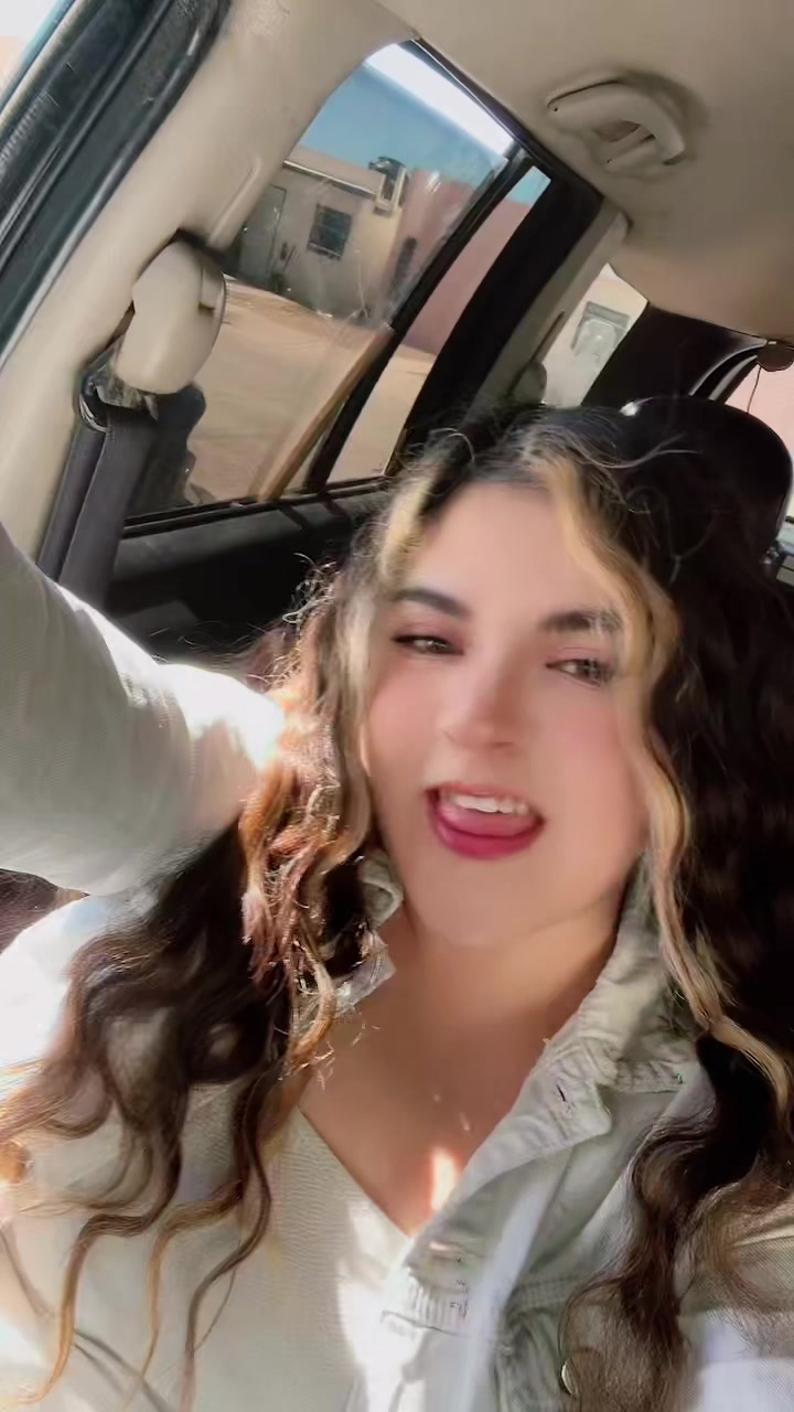 @Ana M'v