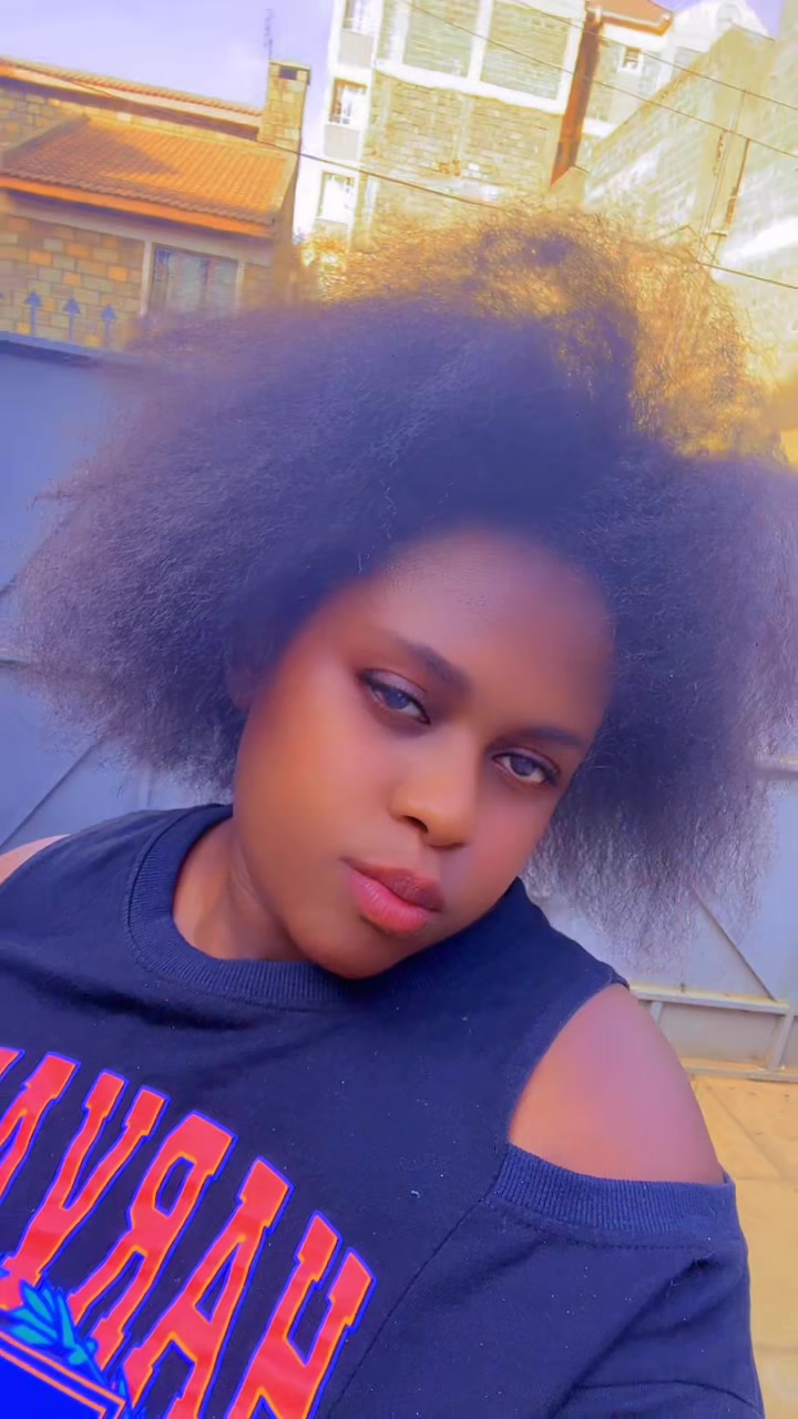 @Ivonne Clara🇰🇪