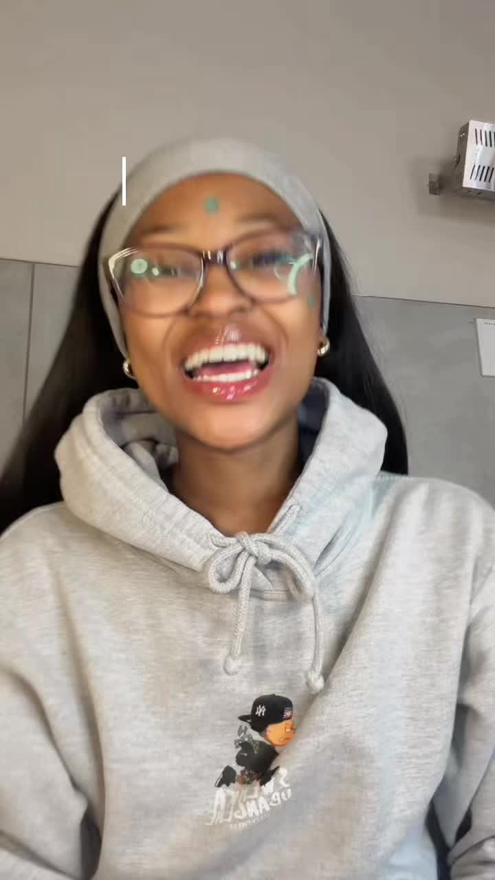 @Vee💕