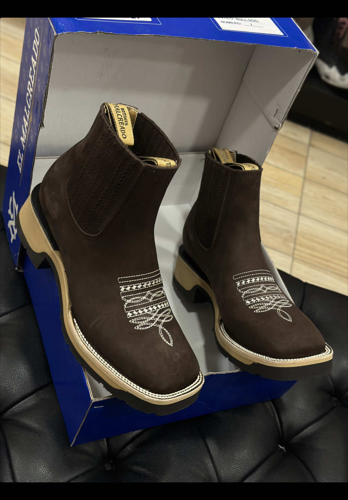 @Lara boots