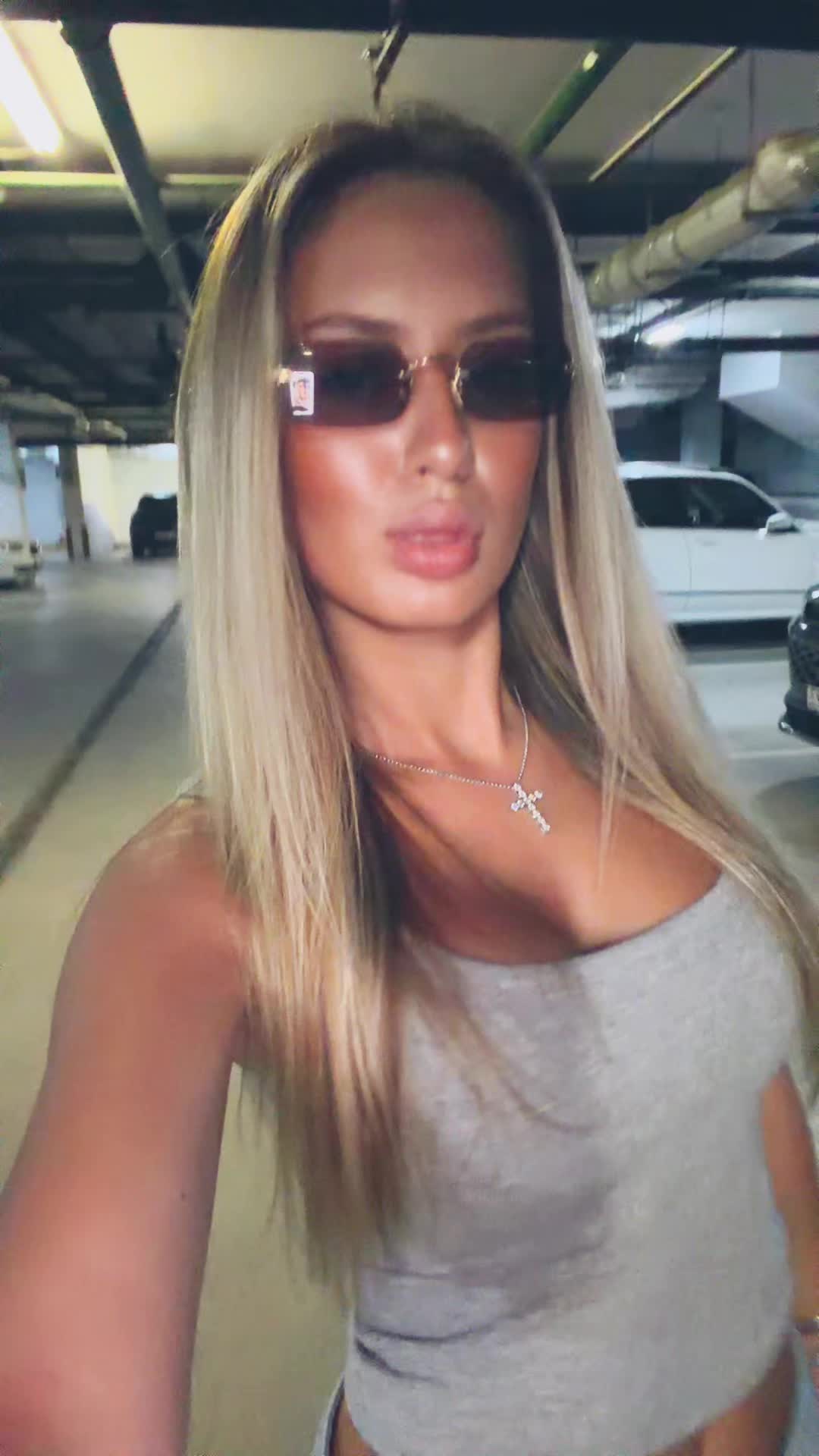 @D