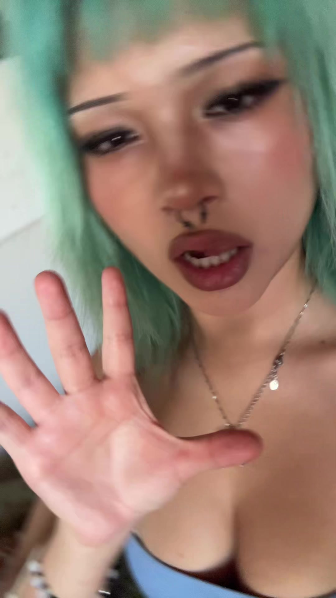 @🦢