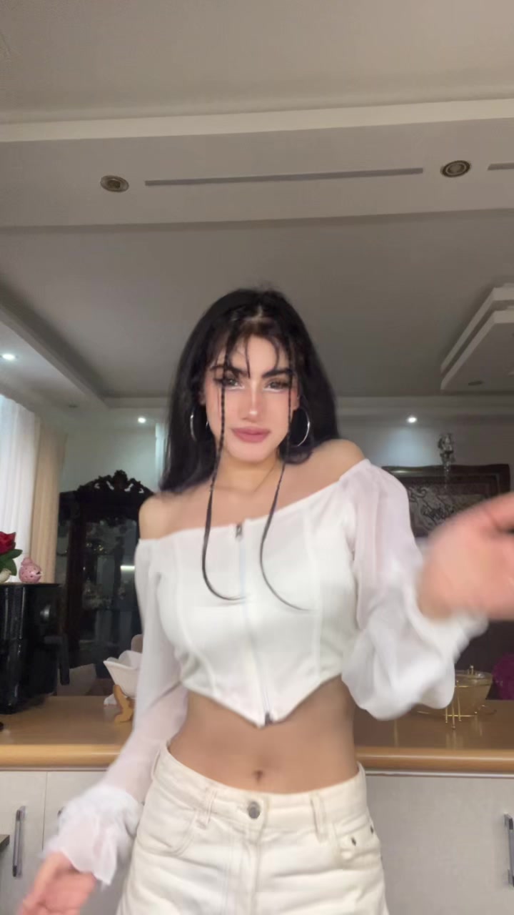 @Elina