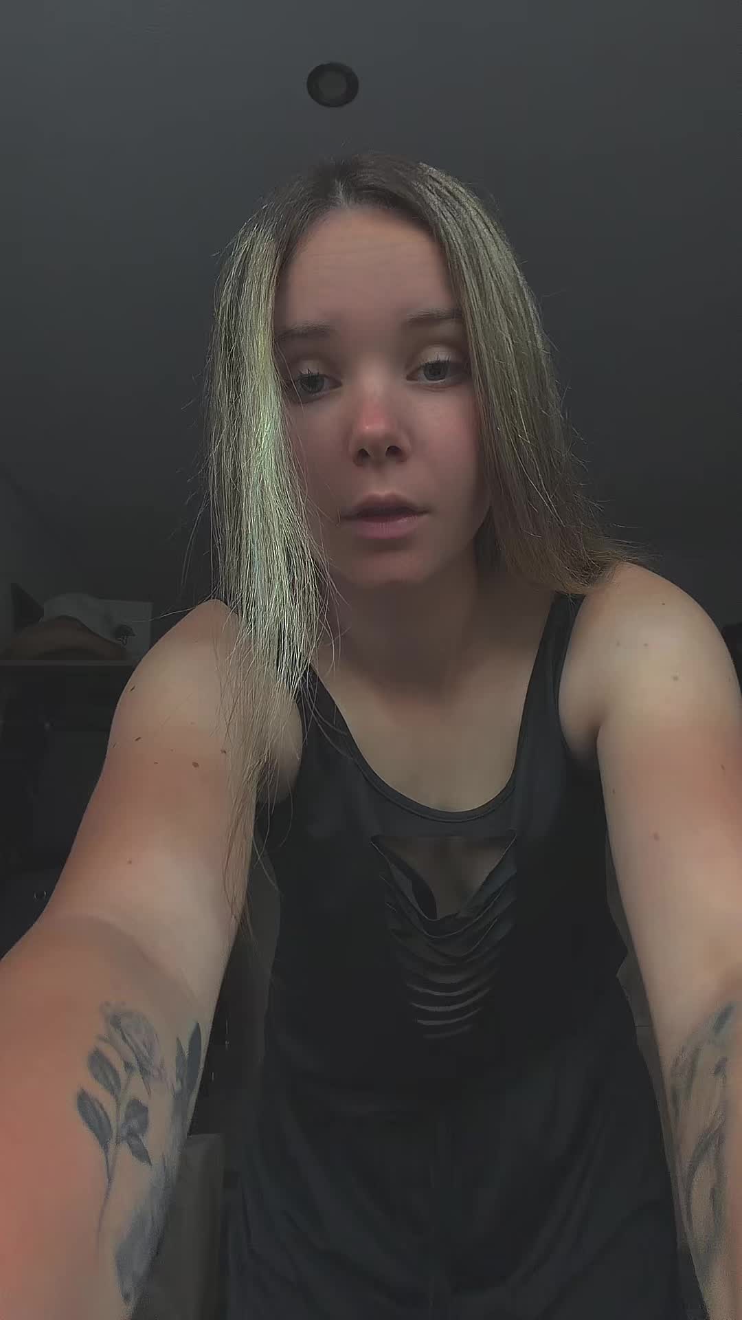 @Lena.pltdr