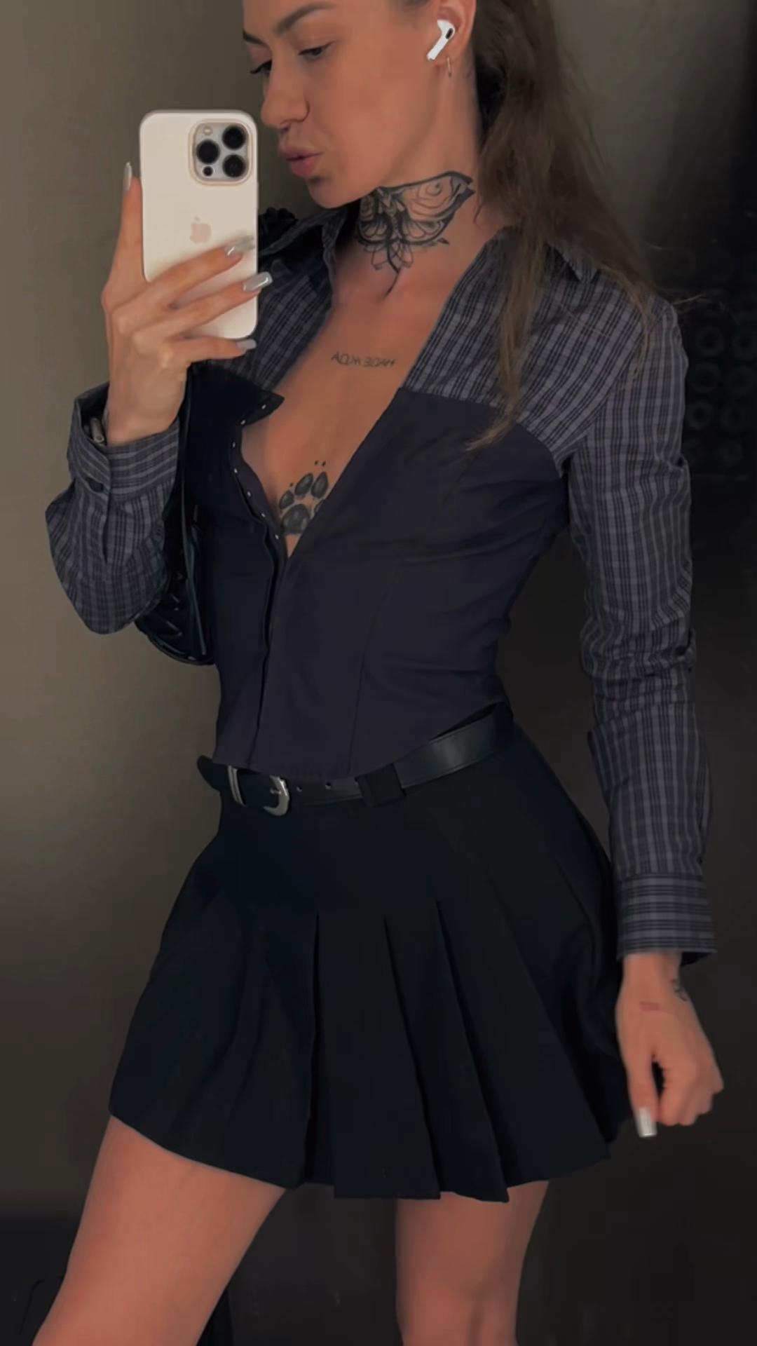 @Sia