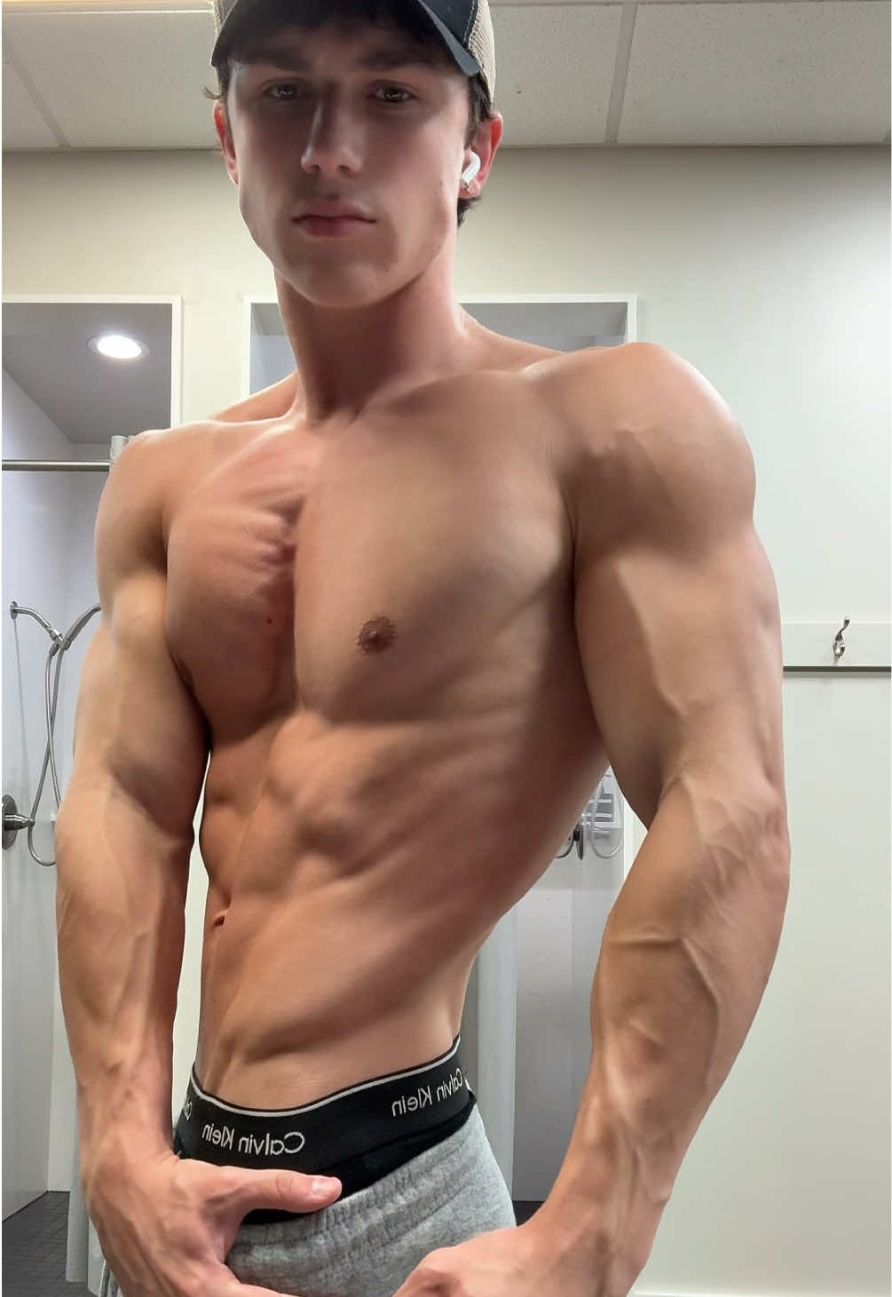 @d33jaee_lifts