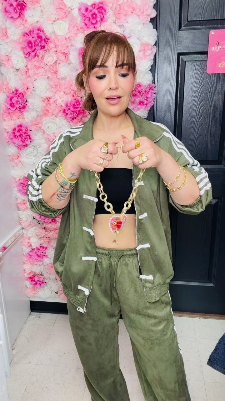 @Hot Pink Collares