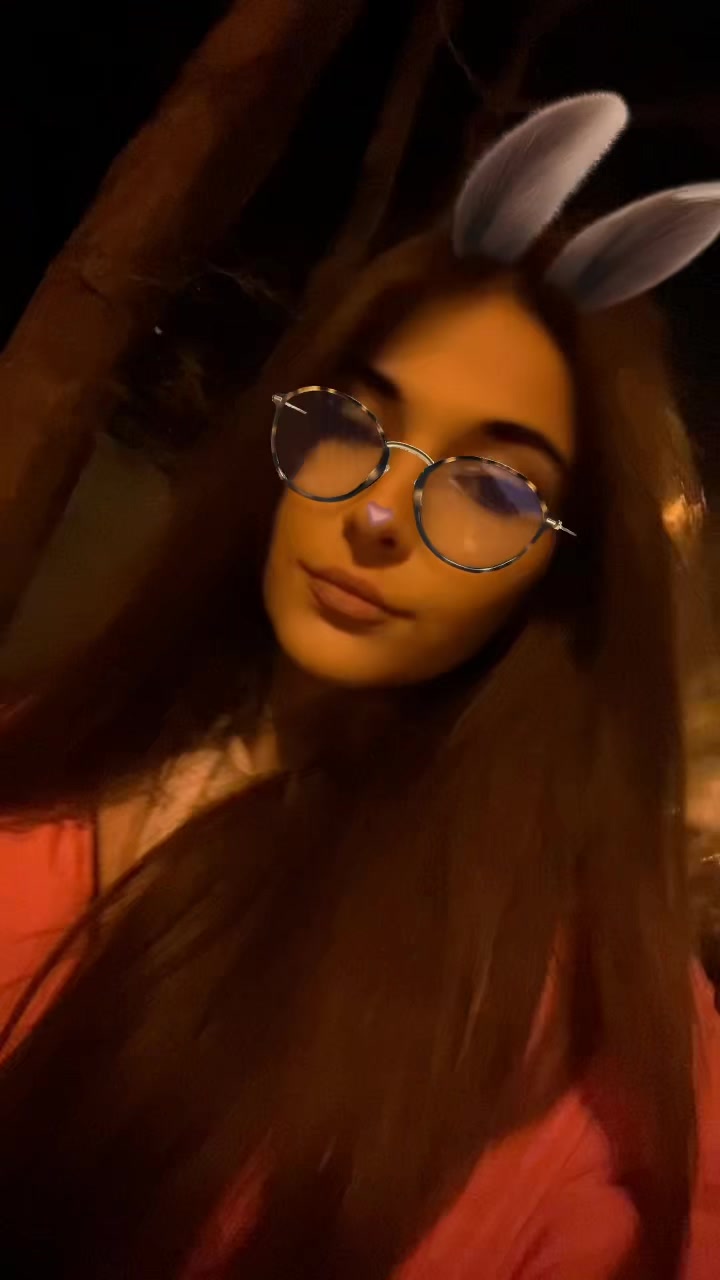 @Viny_viny679