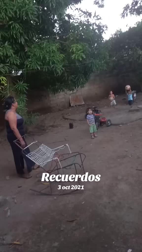 @Madeleini Velasquez