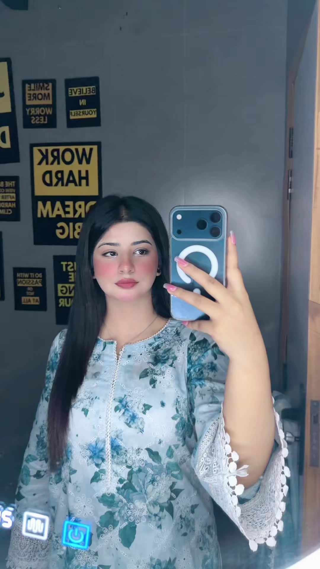 @Huda 🦉