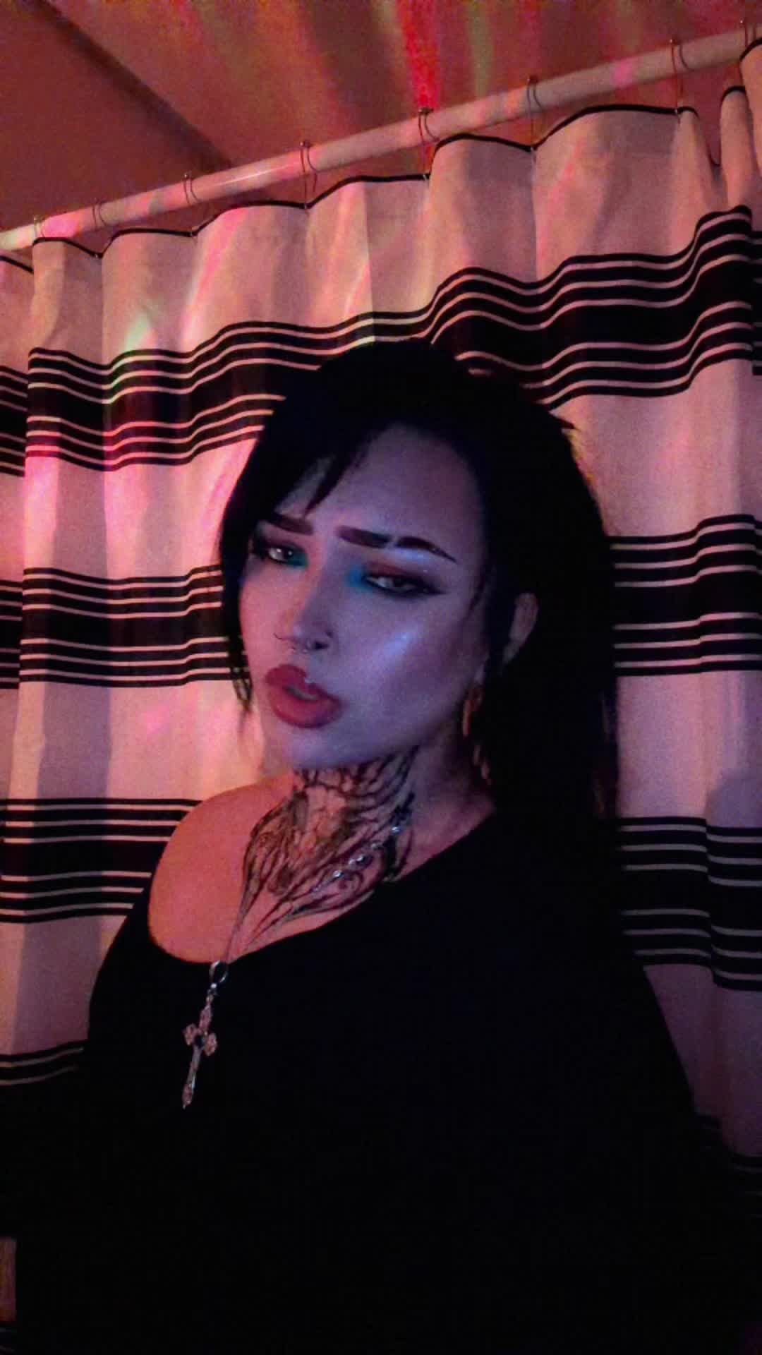 @Sucmadih