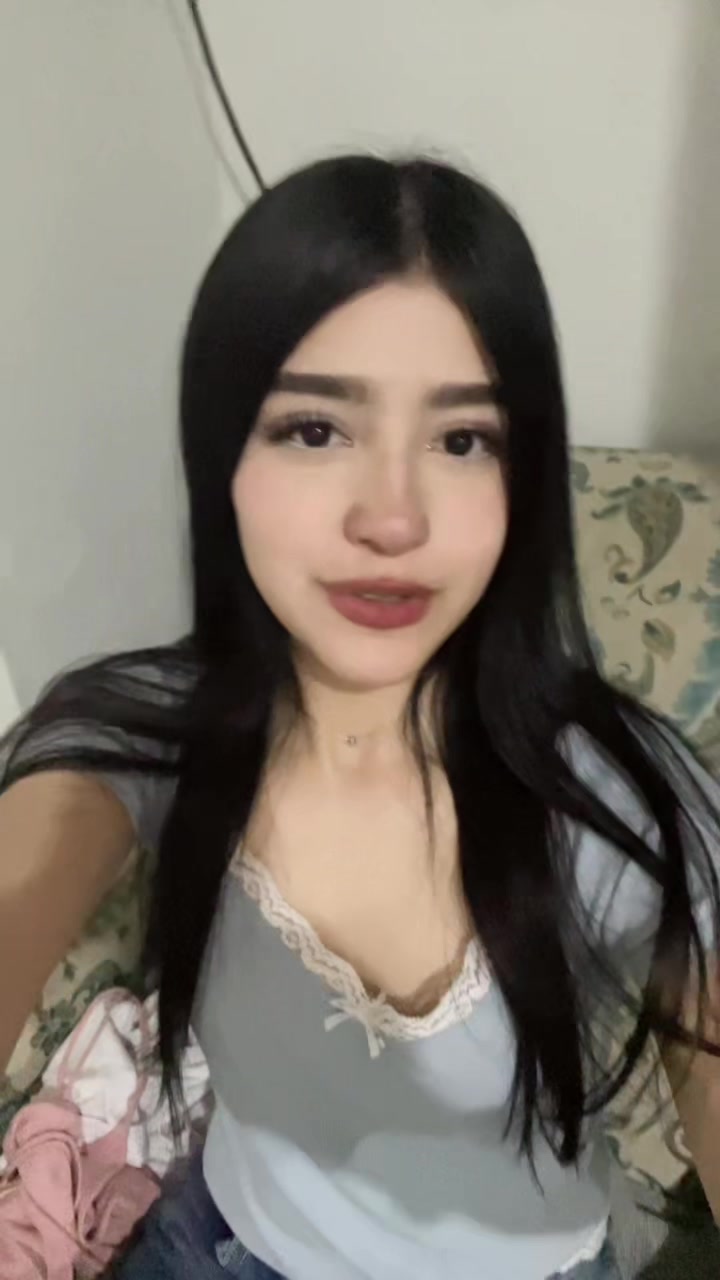 @nicole