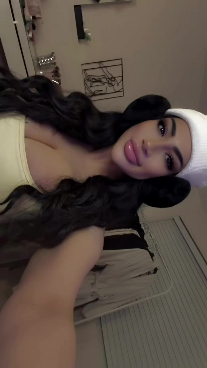 @IG: @chilltinax