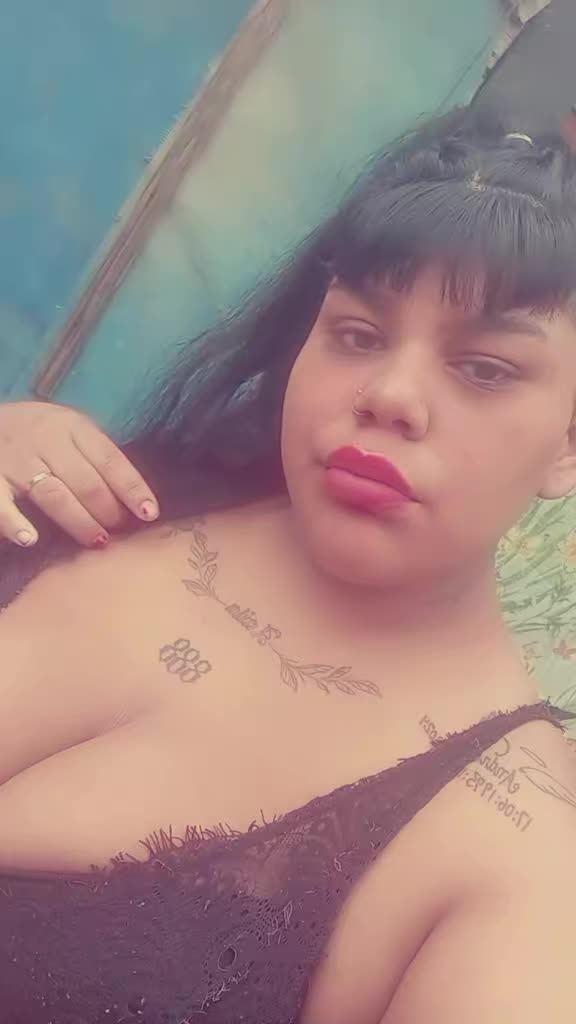 @Priscila🦋