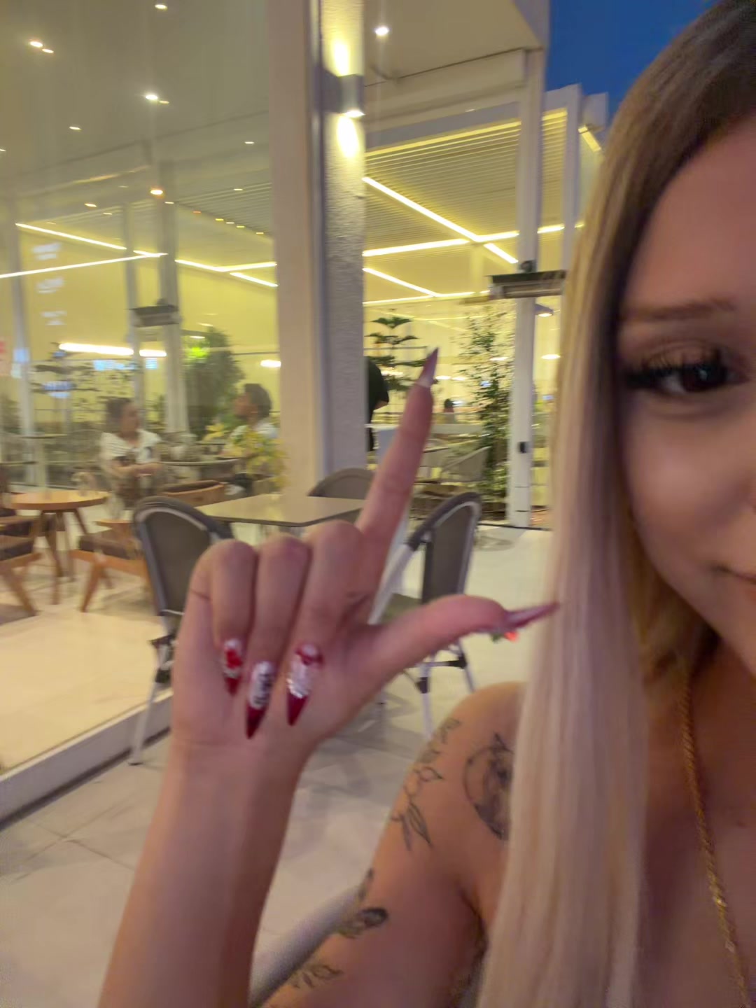 @Redbullul