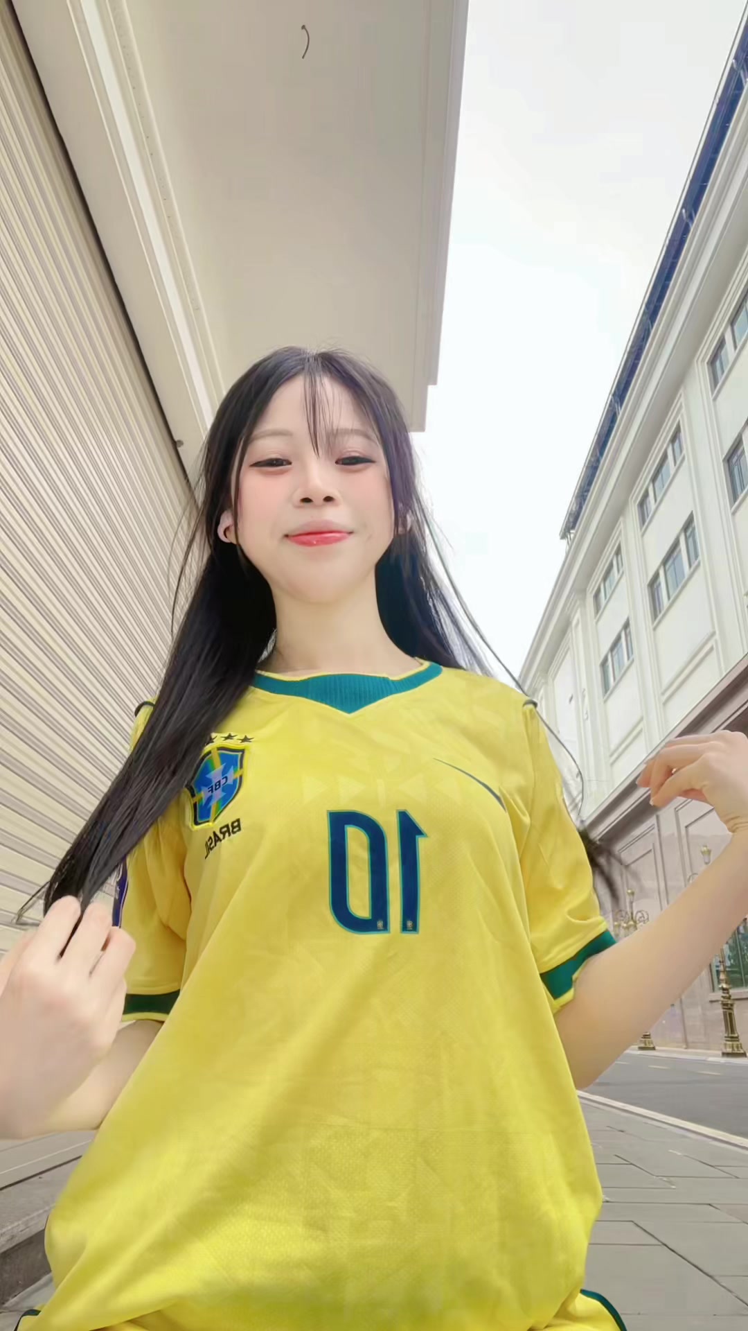 @Meow th&iacute;ch đi l&agrave;m