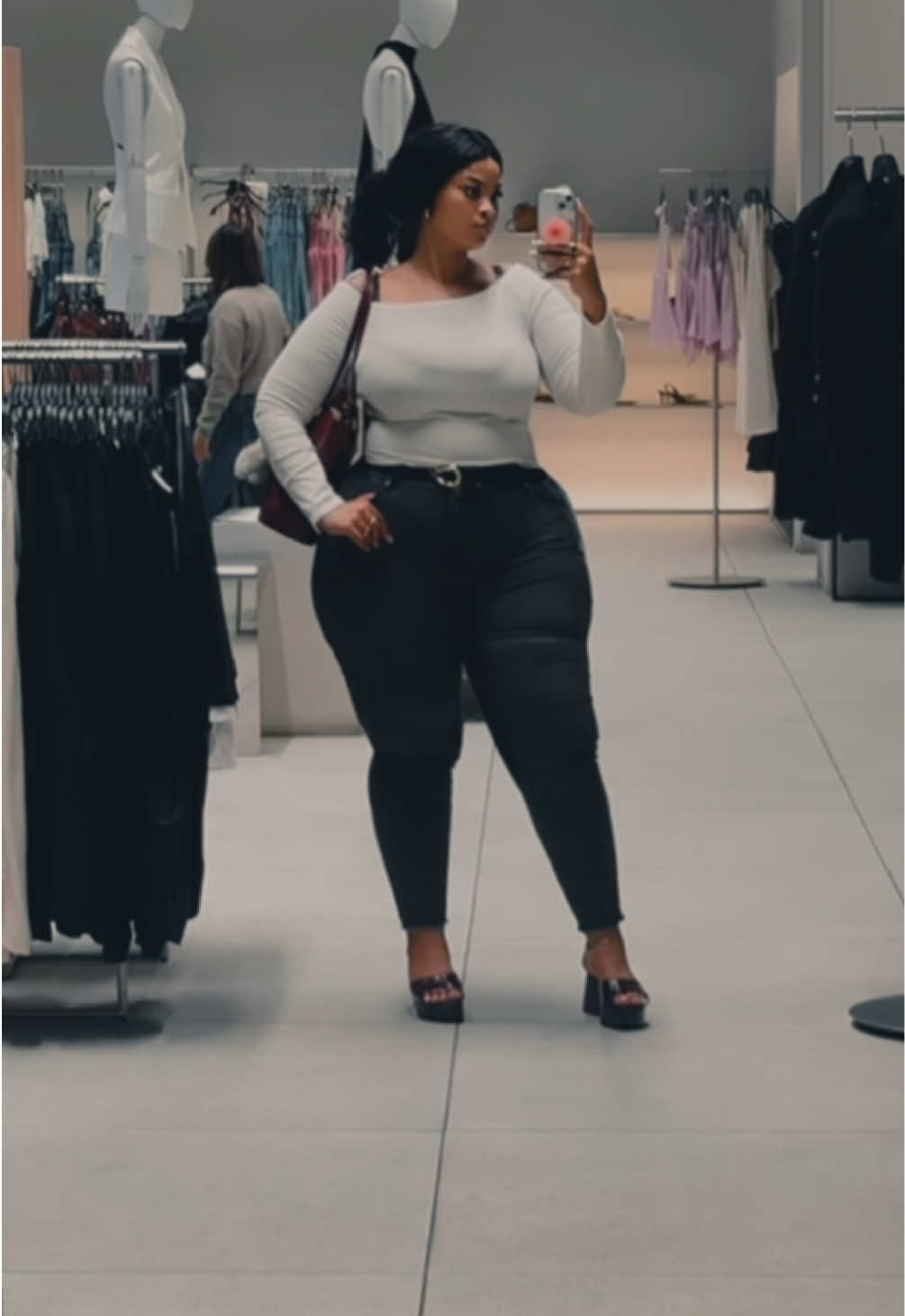 @Tyra🌠