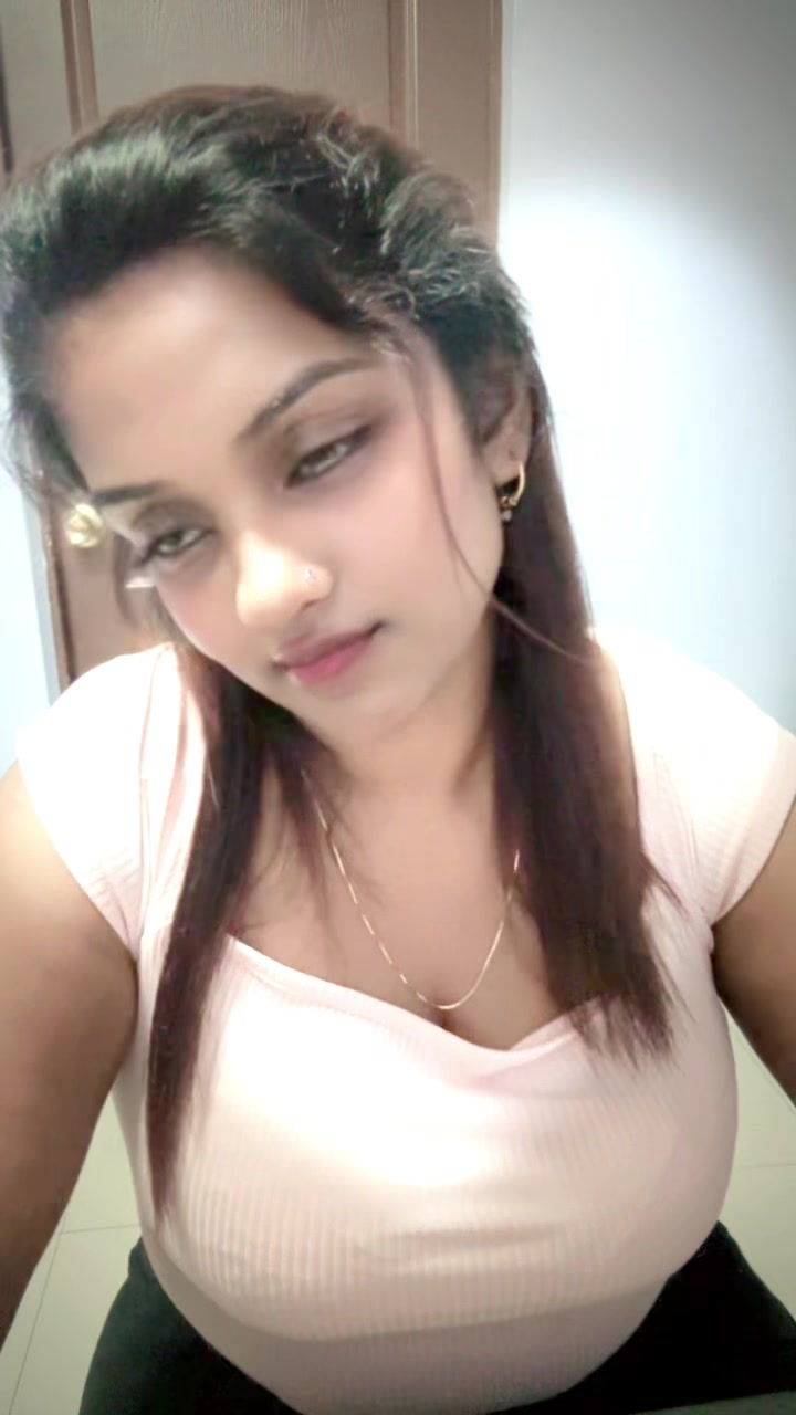 @Malini🖤💚✨🌻
