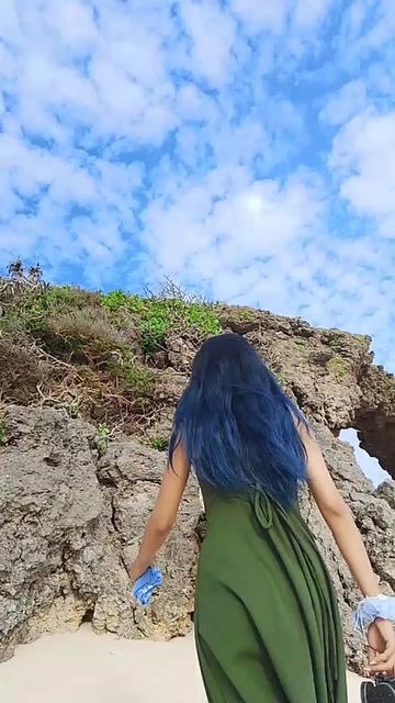 @Ezer Danica Blue