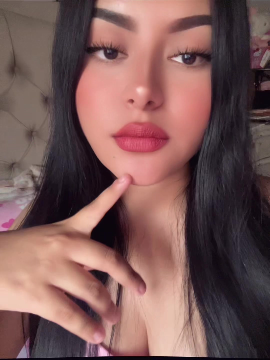 @️Kiara Lara