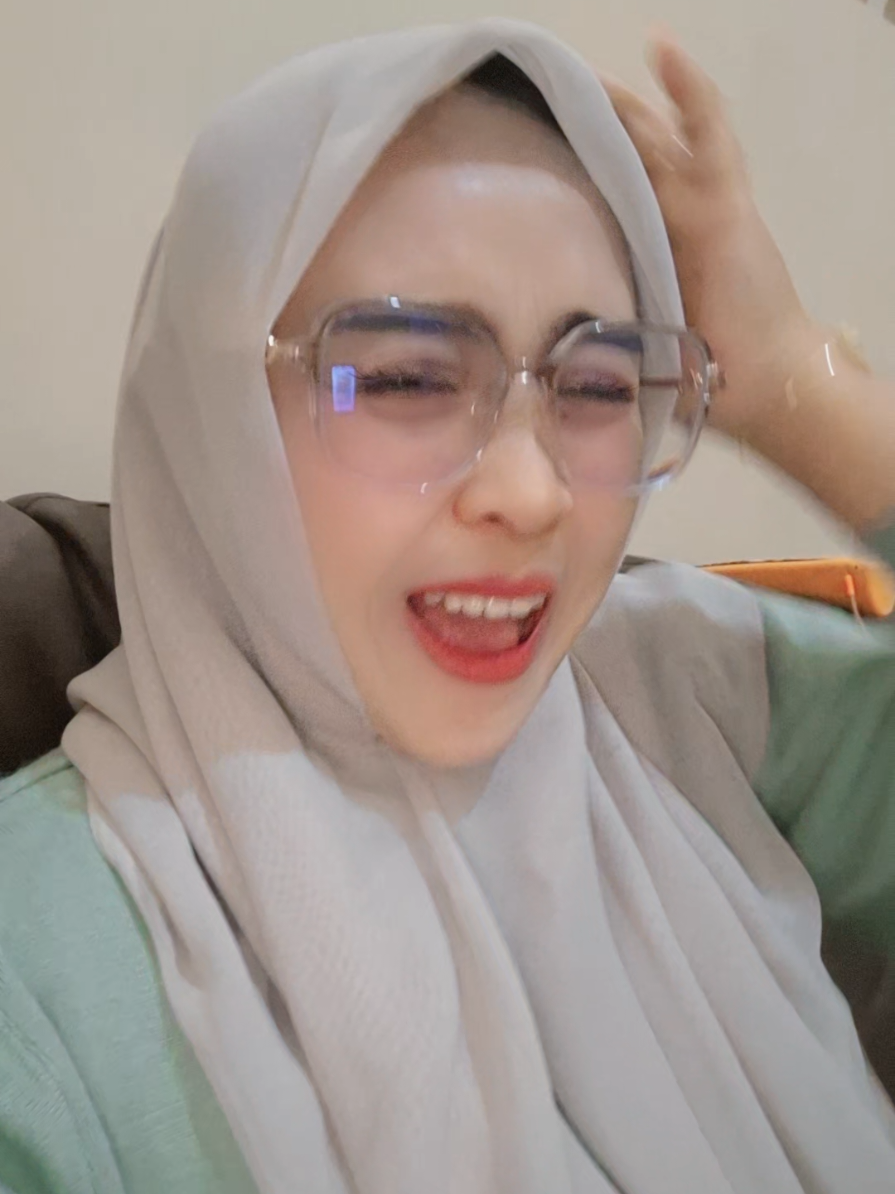 @Sofybintang